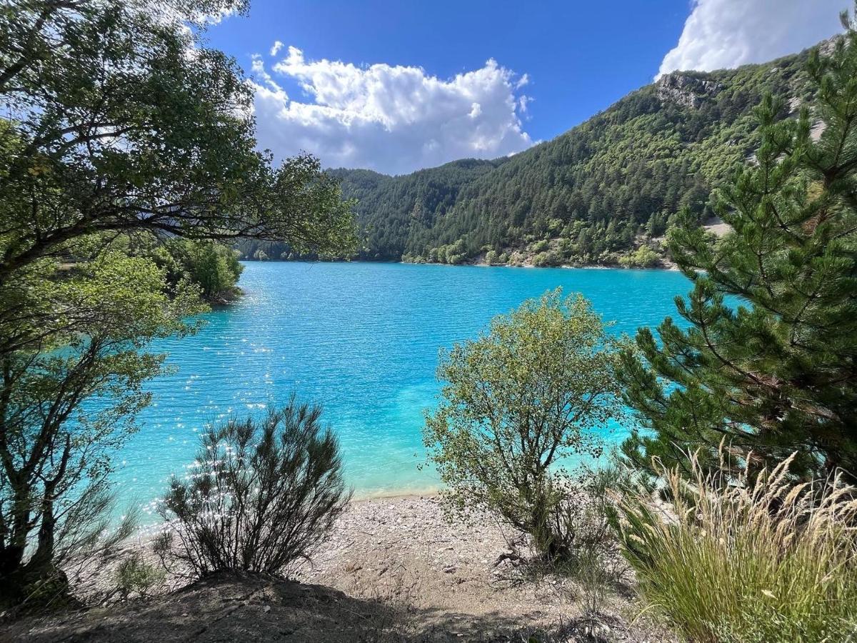 Le Priolat Des Anges Aux Portes Des Gorges Du Verdon Trigance Exterior foto